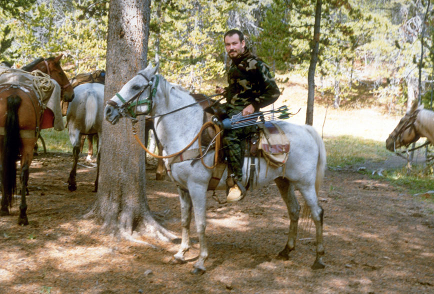 Filippo Donadoni caccia con l'arco a cavallo