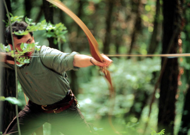 Graziano Viotto using a traditional recerve in istinctive shooting